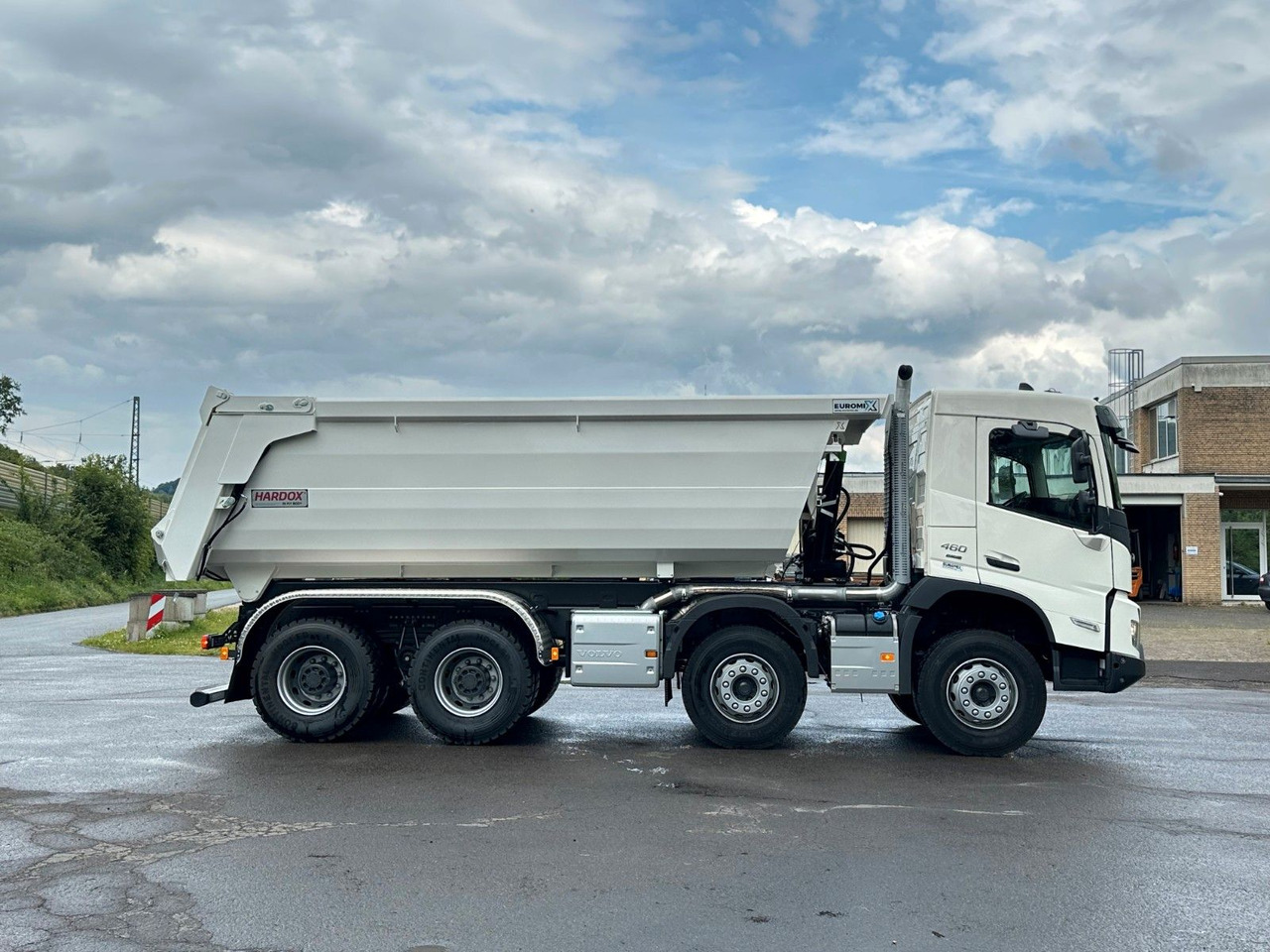 Tipper Volvo FMX 500 8X4 Retarder EuromixMTP Kipper: picture 10