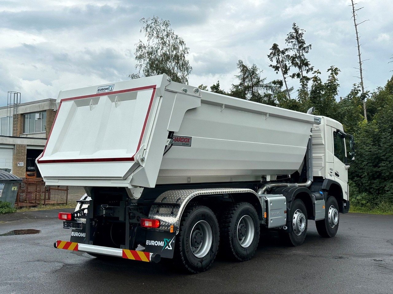Tipper Volvo FMX 500 8X4 Retarder EuromixMTP Kipper: picture 9