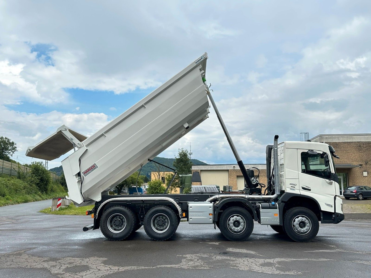 Tipper Volvo FMX 500 8X4 Retarder EuromixMTP Kipper: picture 15
