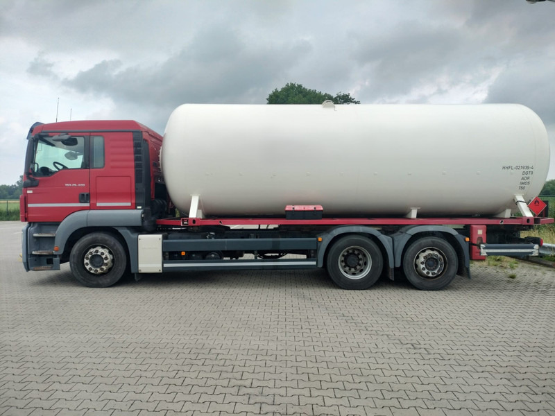 MAN TGS 26.400 6x2-4 LL 26900 Liter Gas tank truck ID 2.168 Rootselaar, flowmeter, pump - Tank truck: picture 4 MAN TGS 26.400 6x2-4 LL 26900 Liter Gas tank truck ID 2.168 Rootselaar, flowmeter, pump - Tank truck: picture 4