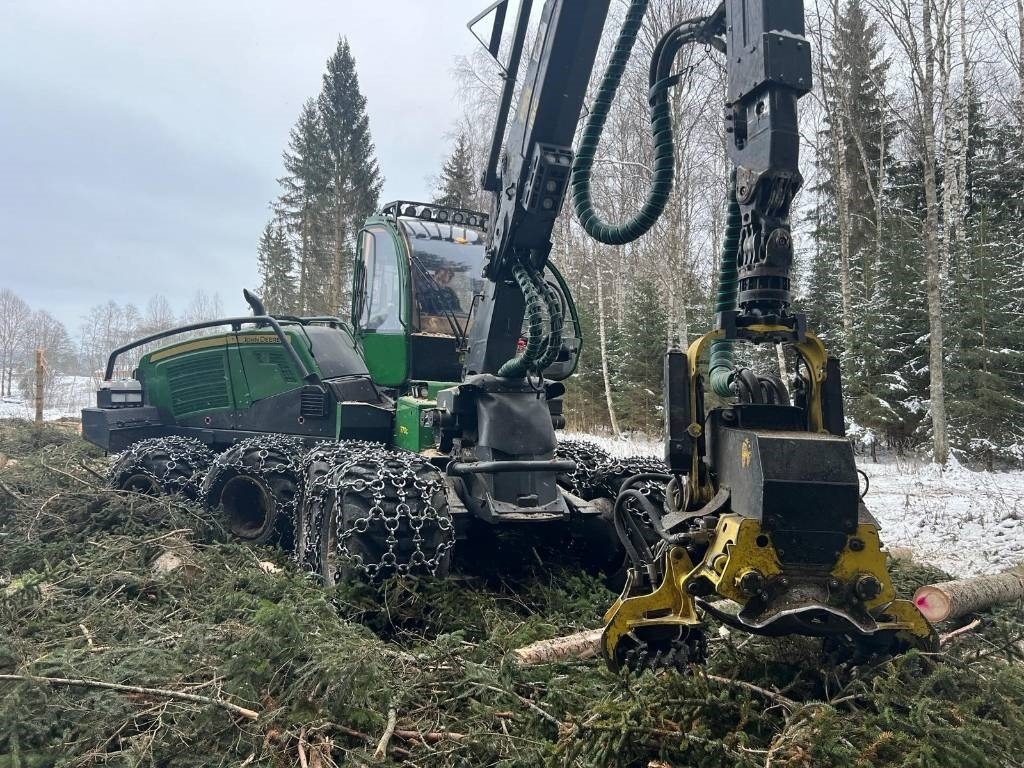 John Deere 1170G - Forestry harvester: picture 2 John Deere 1170G - Forestry harvester: picture 2