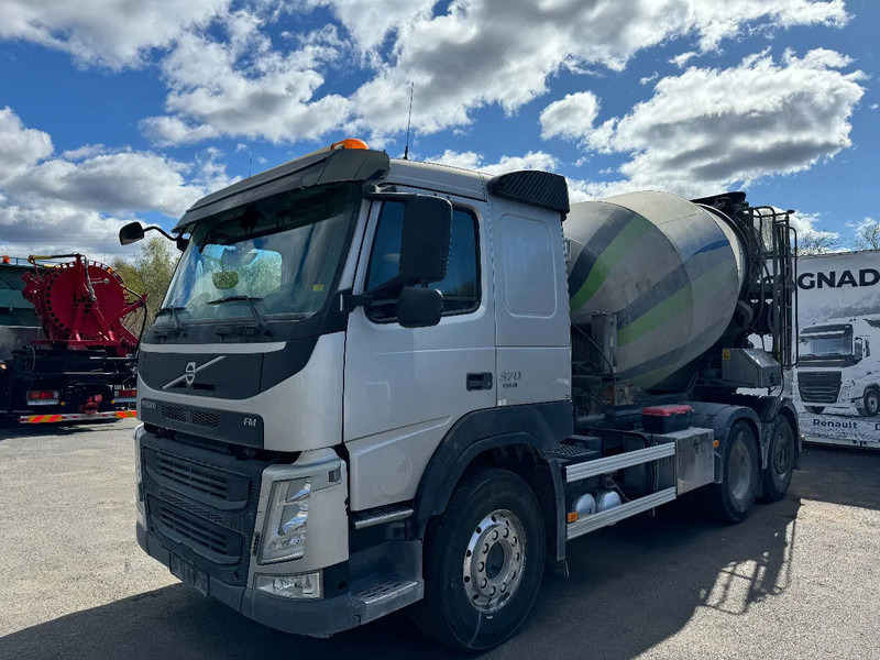 Volvo FM 370 6x2*4, 8m3 Mixer with Hyrdaulic slide, 2016 - Concrete mixer truck: picture 3 Volvo FM 370 6x2*4, 8m3 Mixer with Hyrdaulic slide, 2016 - Concrete mixer truck: picture 3