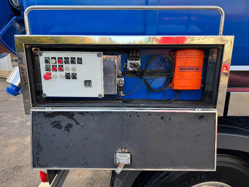 Vacuum truck Volvo FM 420 6x2*4, 15m3 Sludge / Vacuum-truck, 2010: picture 12 Vacuum truck Volvo FM 420 6x2*4, 15m3 Sludge / Vacuum-truck, 2010: picture 12