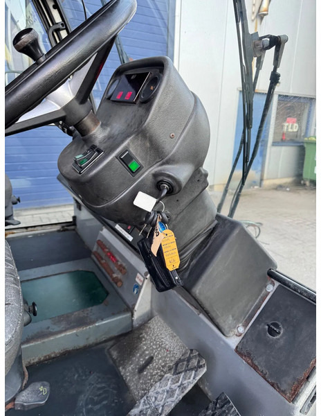 Road sweeper Bucher CITYCAT 5000SL **SWEEPER-BALAYEUSE**: picture 18