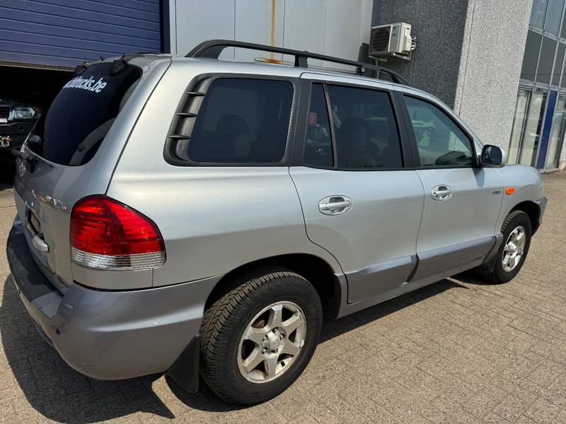 Hyundai Santa Fe **97000KM ONLY** - SUV: picture 4 Hyundai Santa Fe **97000KM ONLY** - SUV: picture 4