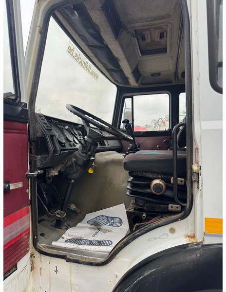 Tipper Iveco Turbotech 330.30 **6CYLINDER-WATERCOOLING-BIG AXXLES**: picture 18 Tipper Iveco Turbotech 330.30 **6CYLINDER-WATERCOOLING-BIG AXXLES**: picture 18