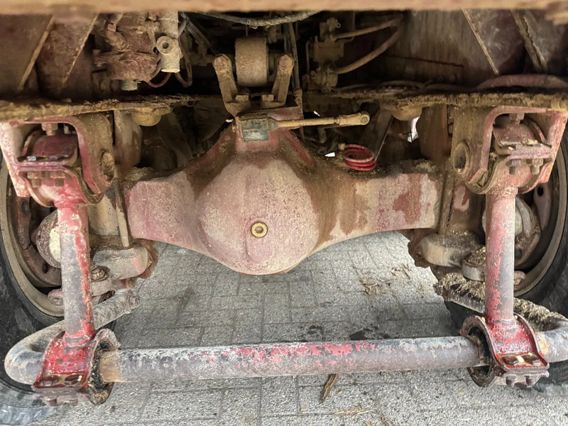 Tipper Iveco Turbotech 330.30 **6CYLINDER-WATERCOOLING-BIG AXXLES**: picture 12 Tipper Iveco Turbotech 330.30 **6CYLINDER-WATERCOOLING-BIG AXXLES**: picture 12