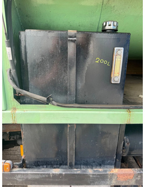 Vacuum truck MAN F8 **32.291 8x4-6Cyl-BELGIAN TRUCK-BIG AXXLES**: picture 19 Vacuum truck MAN F8 **32.291 8x4-6Cyl-BELGIAN TRUCK-BIG AXXLES**: picture 19