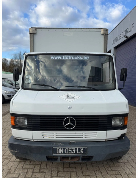 Mercedes-Benz **611D-FRENCH ORIGIN** - Curtainsider truck: picture 2 Mercedes-Benz **611D-FRENCH ORIGIN** - Curtainsider truck: picture 2