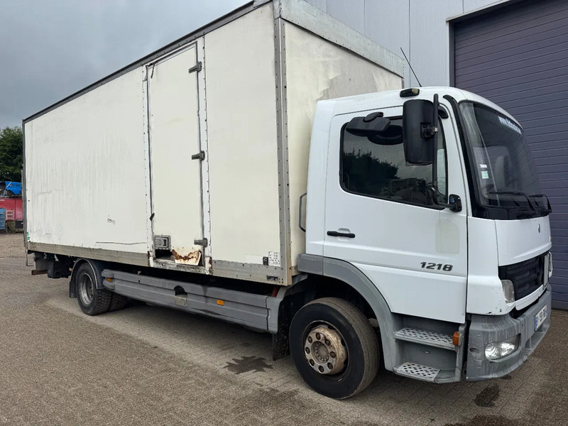 Mercedes-Benz Atego 1218 **MANUAL GEARBOX-STEEL SUSPENSION** - Box truck: picture 3 Mercedes-Benz Atego 1218 **MANUAL GEARBOX-STEEL SUSPENSION** - Box truck: picture 3