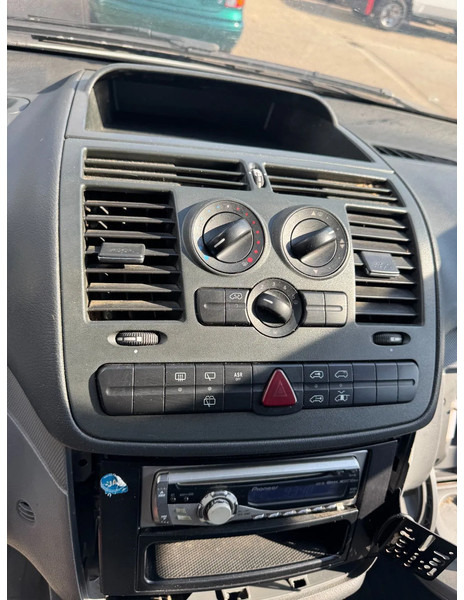 Small van Mercedes-Benz Vito **109CDI**: picture 11