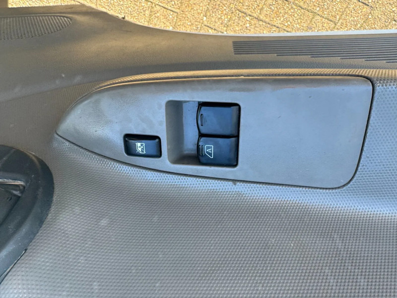 Dropside/ Flatbed truck Nissan CABSTAR **EURO 5B-BELGIAN ORIGINE-ONLY 95000KM**: picture 14 Dropside/ Flatbed truck Nissan CABSTAR **EURO 5B-BELGIAN ORIGINE-ONLY 95000KM**: picture 14