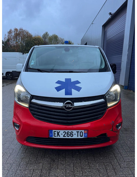Opel Vivaro **AMBULANCE-RETTUNGSWAGEN** - Ambulance: picture 3 Opel Vivaro **AMBULANCE-RETTUNGSWAGEN** - Ambulance: picture 3