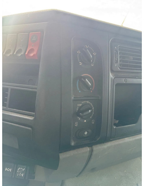 Tractor unit Renault Premium 420 **FRENCH TRUCK-TRACTEUR FRANCAIS**: picture 20 Tractor unit Renault Premium 420 **FRENCH TRUCK-TRACTEUR FRANCAIS**: picture 20