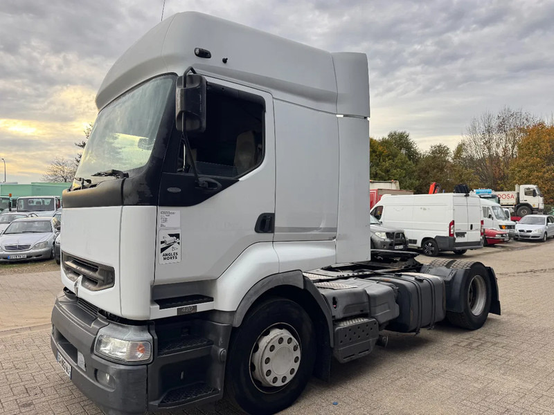 Renault Premium 420 **MANUAL GEARBOX-BOITE MANUELLE** - Tractor unit: picture 1 Renault Premium 420 **MANUAL GEARBOX-BOITE MANUELLE** - Tractor unit: picture 1