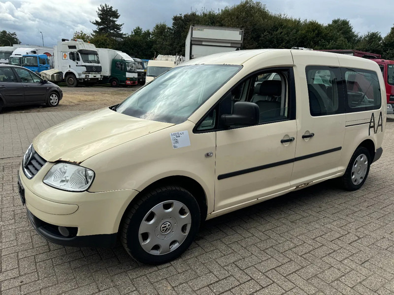 Volkswagen **CADDY MAXI-7SEATS-TAXI** - Passenger van: picture 1 Volkswagen **CADDY MAXI-7SEATS-TAXI** - Passenger van: picture 1