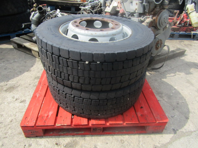 315/70/22.5 DRIVE AND STEER PATTERN WHEEL AND TYRE - Tire for Truck: picture 4 315/70/22.5 DRIVE AND STEER PATTERN WHEEL AND TYRE - Tire for Truck: picture 4