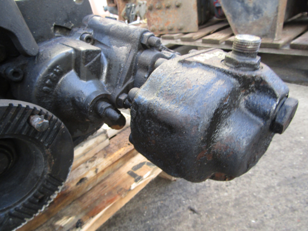 EATON 6 SPEED PTO (5206B GEARBOX) - Hydraulics for Truck: picture 3 EATON 6 SPEED PTO (5206B GEARBOX) - Hydraulics for Truck: picture 3