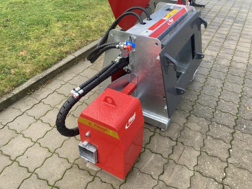 Fliegl WOODKING DUO - Attachment for Forestry equipment: picture 3 Fliegl WOODKING DUO - Attachment for Forestry equipment: picture 3