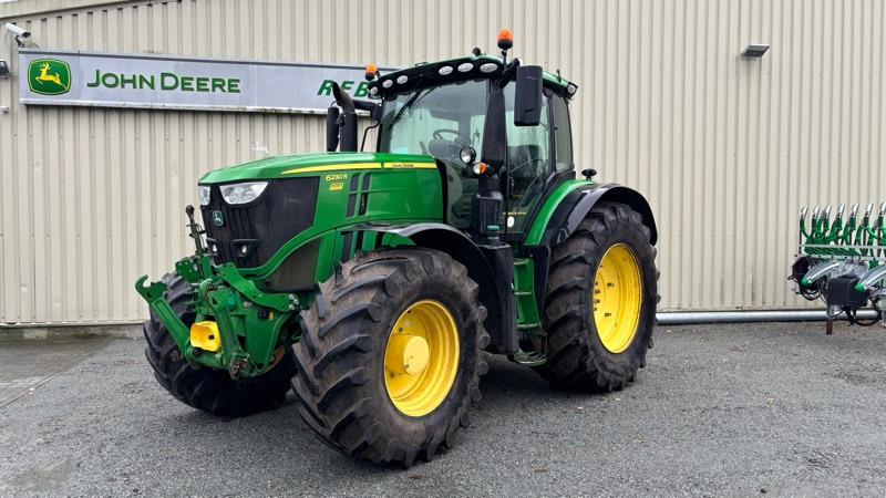 Farm tractor John Deere 6230 R: picture 31