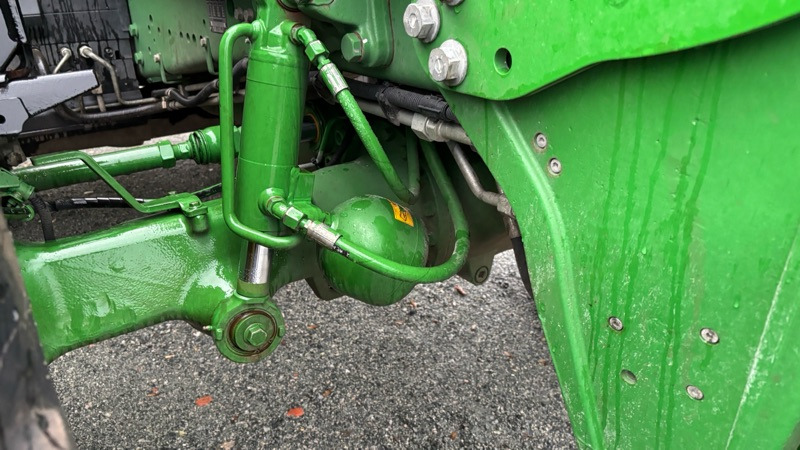 Farm tractor John Deere 6230 R: picture 20