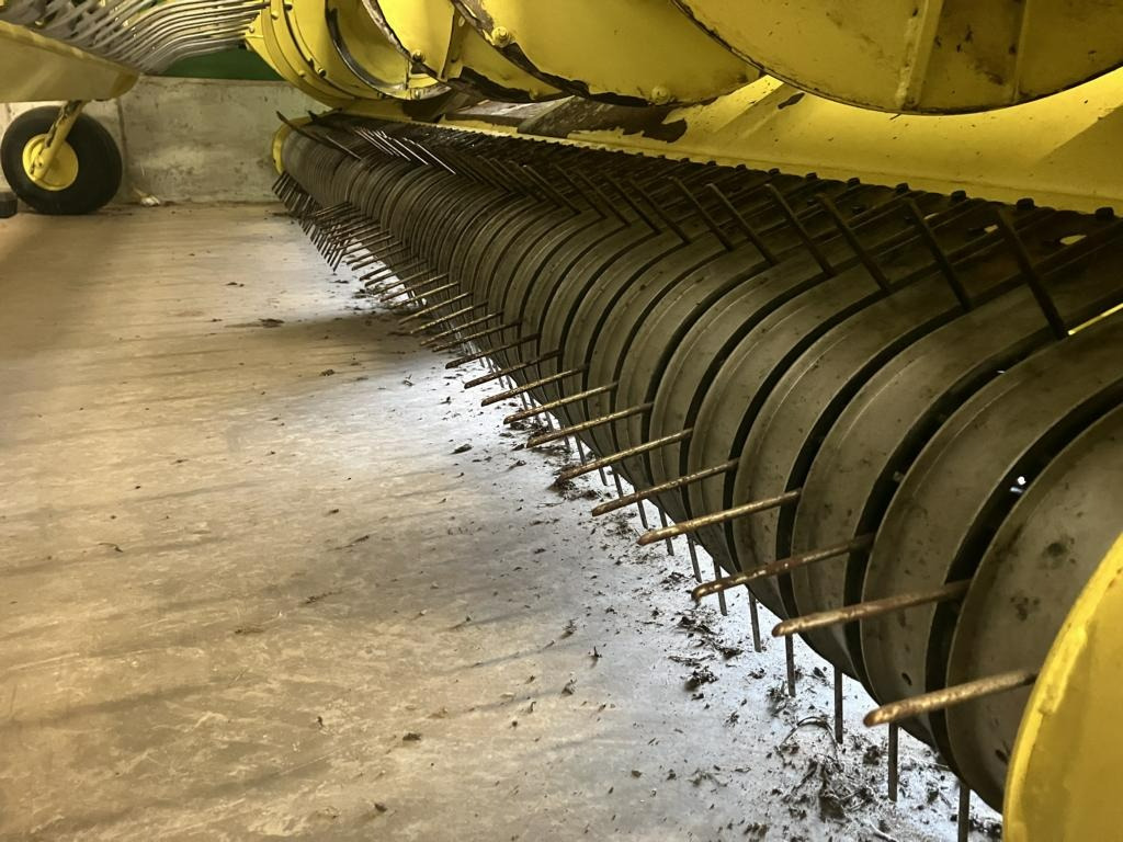 John Deere GRASS PICKUP 659 - Forage harvester attachment: picture 5 John Deere GRASS PICKUP 659 - Forage harvester attachment: picture 5