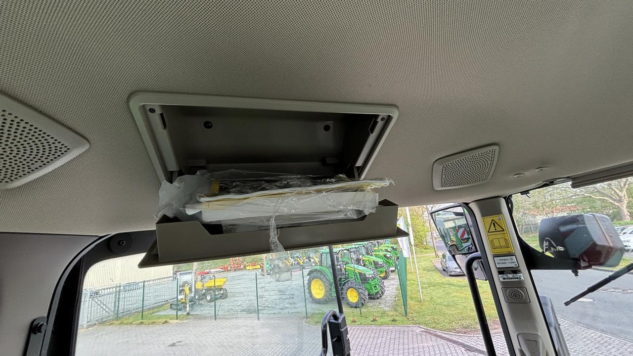 John Deere TRAKTOR 7R350 - Farm tractor: picture 3 John Deere TRAKTOR 7R350 - Farm tractor: picture 3