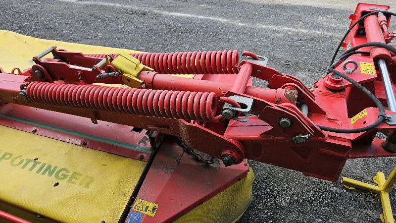 Pöttinger Novacat 305 H - Mower: picture 5 Pöttinger Novacat 305 H - Mower: picture 5