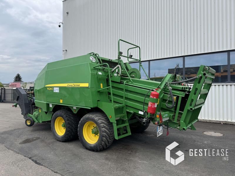 John Deere 1424H - Square baler: picture 2 John Deere 1424H - Square baler: picture 2