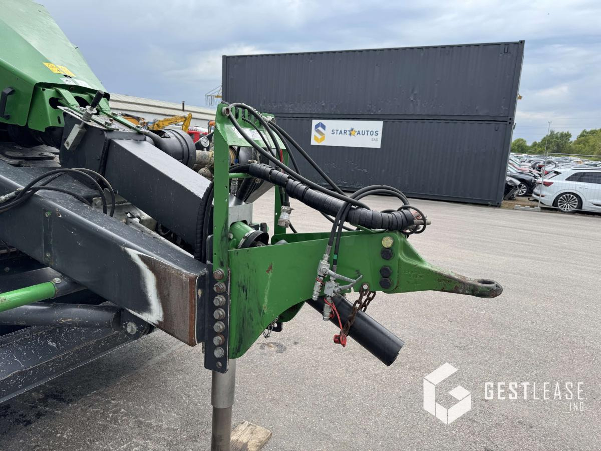 John Deere 1424H - Square baler: picture 5 John Deere 1424H - Square baler: picture 5