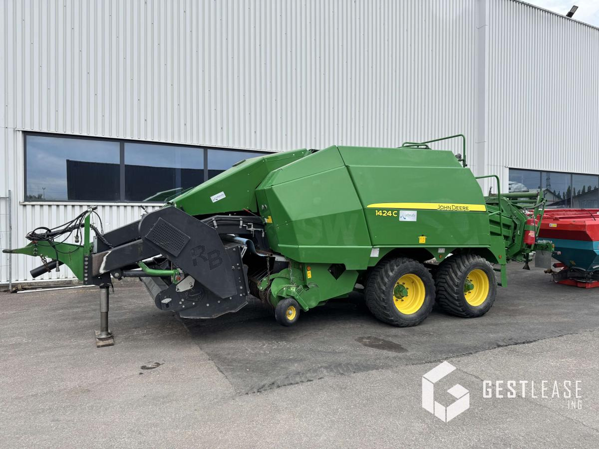 John Deere 1424H - Square baler: picture 1 John Deere 1424H - Square baler: picture 1