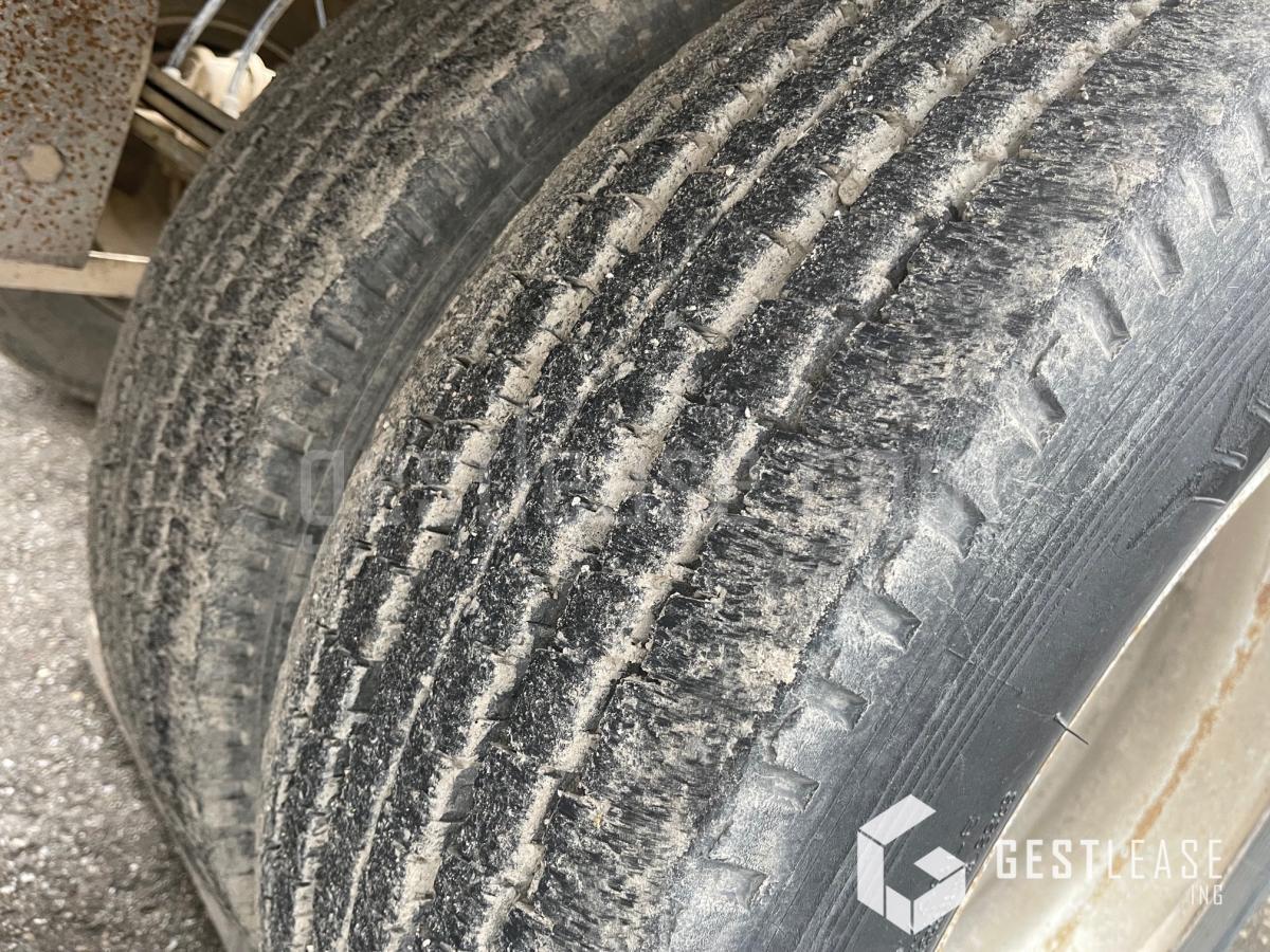 Container transporter/ Swap body semi-trailer Masso PORTE SILOS: picture 9 Container transporter/ Swap body semi-trailer Masso PORTE SILOS: picture 9