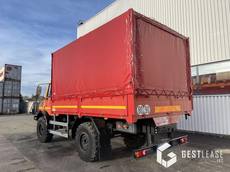 Mercedes UNIMOG 1550 L - Curtainsider truck: picture 2 Mercedes UNIMOG 1550 L - Curtainsider truck: picture 2