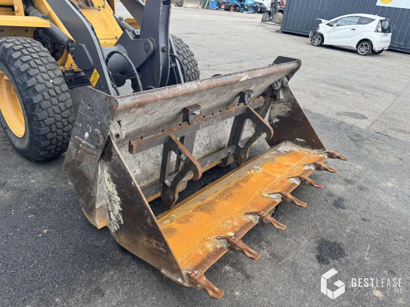 Volvo L30G - Wheel loader: picture 5 Volvo L30G - Wheel loader: picture 5