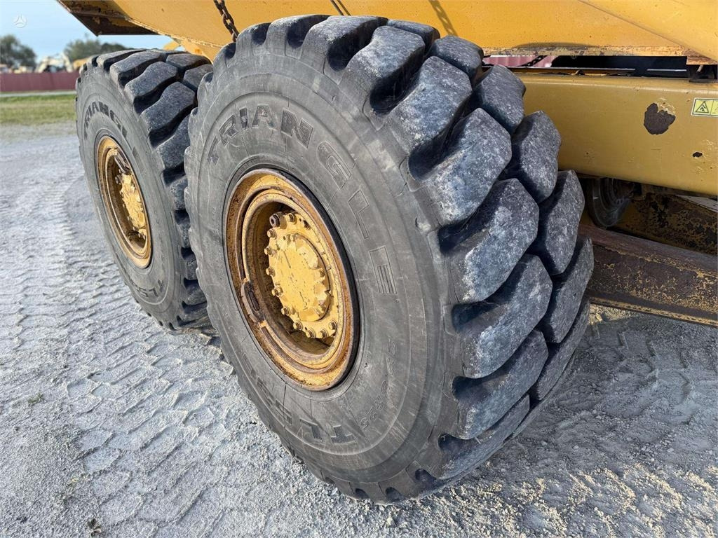 Articulated dumper CAT 730: picture 22 Articulated dumper CAT 730: picture 22