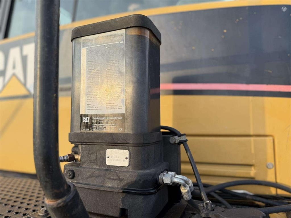 Articulated dumper CAT 730: picture 16 Articulated dumper CAT 730: picture 16