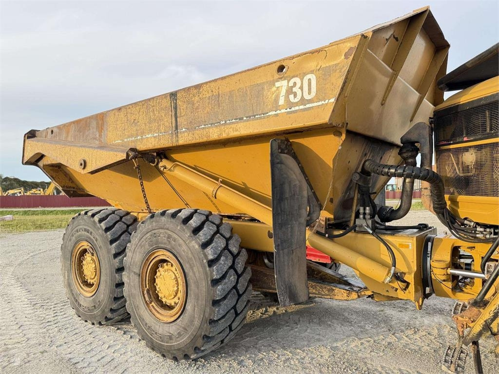 Articulated dumper CAT 730: picture 13 Articulated dumper CAT 730: picture 13