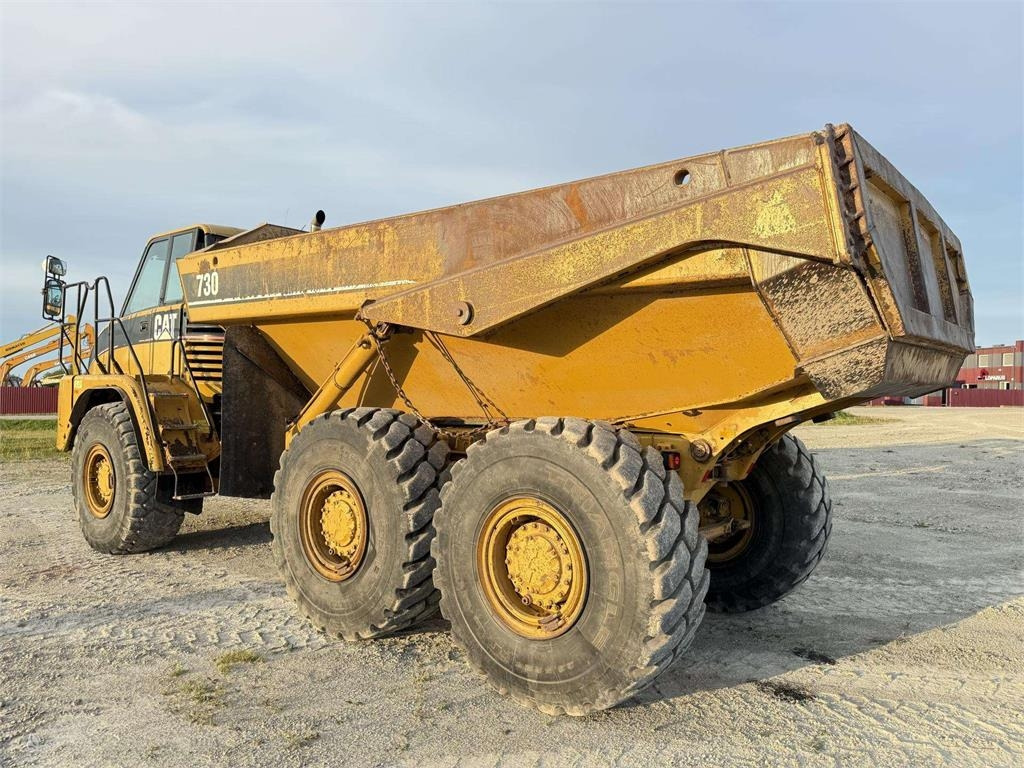 Articulated dumper CAT 730: picture 9 Articulated dumper CAT 730: picture 9