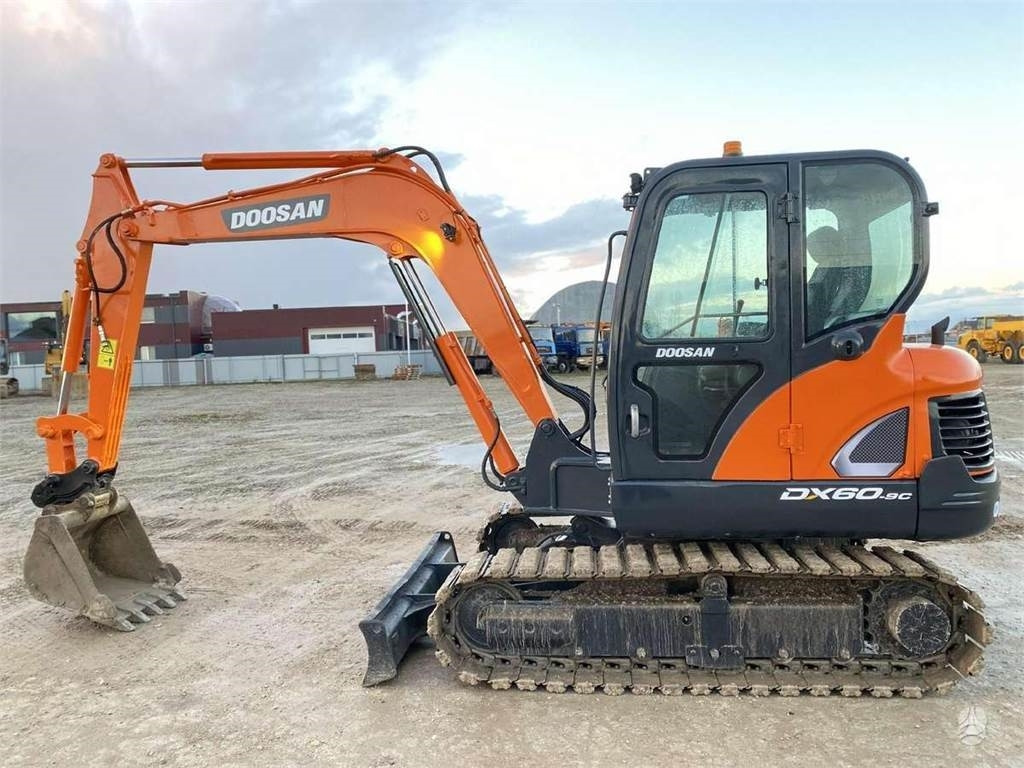 Doosan DX 60 C - Mini excavator: picture 2 Doosan DX 60 C - Mini excavator: picture 2