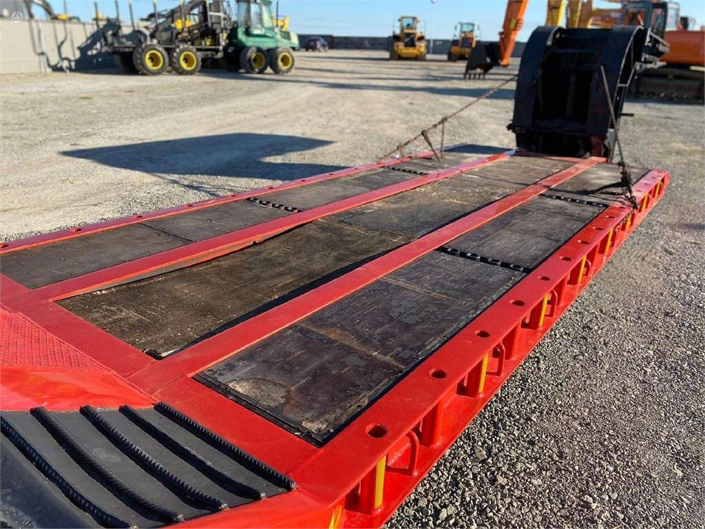 Low loader semi-trailer Hako Gooseneck lowbed , axle lift: picture 7