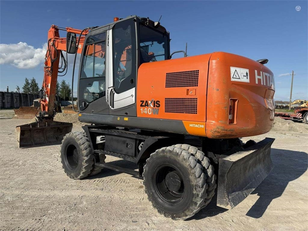 Hitachi ZX 140 W - Wheel excavator: picture 1 Hitachi ZX 140 W - Wheel excavator: picture 1