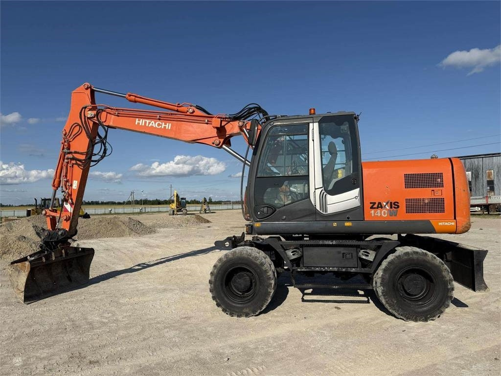 Hitachi ZX 140 W - Wheel excavator: picture 3 Hitachi ZX 140 W - Wheel excavator: picture 3