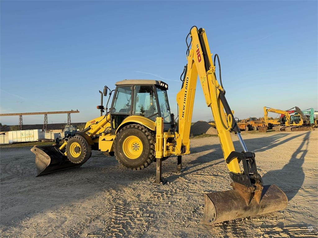 New Holland B 110-4PT , 2 quick couplers - Backhoe loader: picture 5 New Holland B 110-4PT , 2 quick couplers - Backhoe loader: picture 5