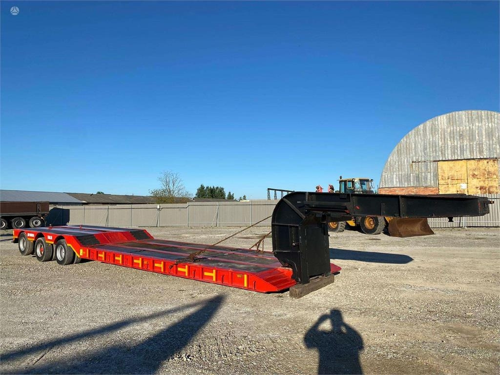 Hako Gooseneck lowbed , axle lift - Semi-trailer: picture 1 Hako Gooseneck lowbed , axle lift - Semi-trailer: picture 1