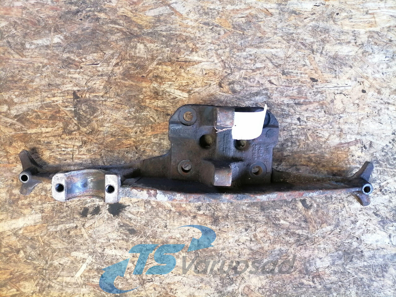 DAF Air suspension bracket 1368261 - Axle and parts for Truck: picture 2 DAF Air suspension bracket 1368261 - Axle and parts for Truck: picture 2