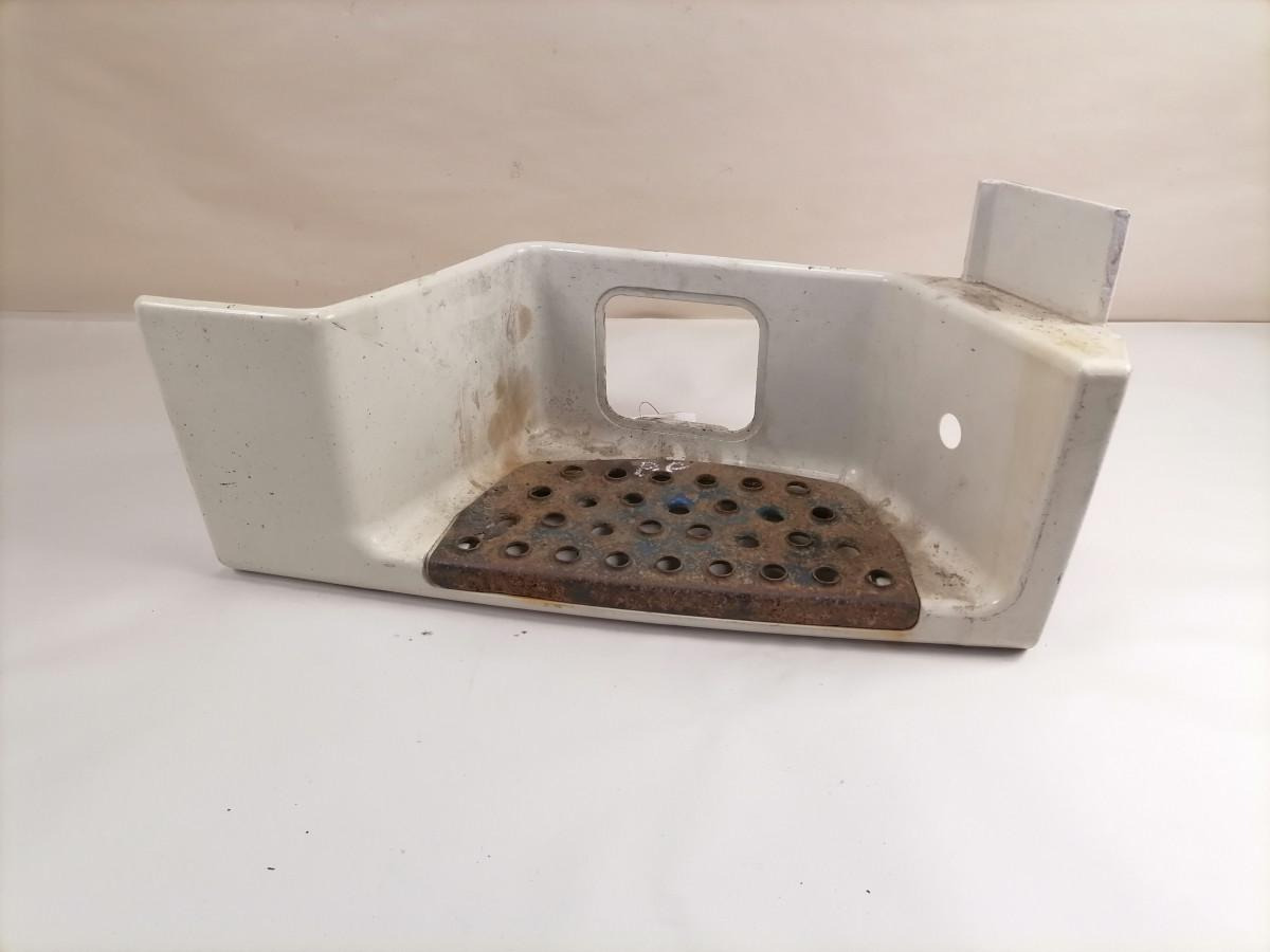 MAN Astmelaua plastik 81615100680 - Footstep for Truck: picture 1 MAN Astmelaua plastik 81615100680 - Footstep for Truck: picture 1