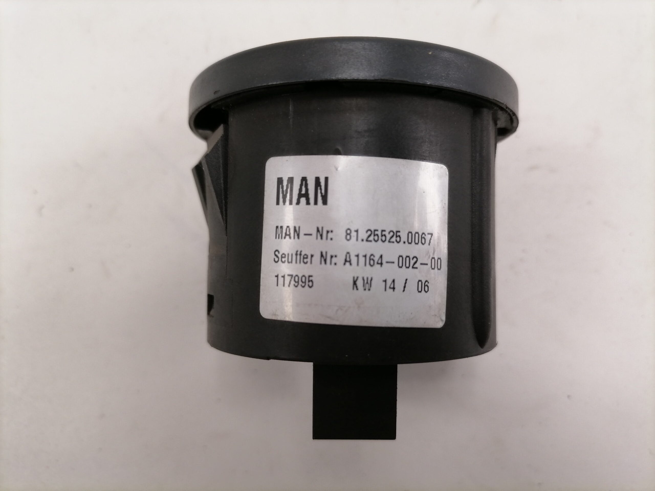 MAN Lüliti, differentsiaalilukk 81255250067 - Cab for Truck: picture 2 MAN Lüliti, differentsiaalilukk 81255250067 - Cab for Truck: picture 2