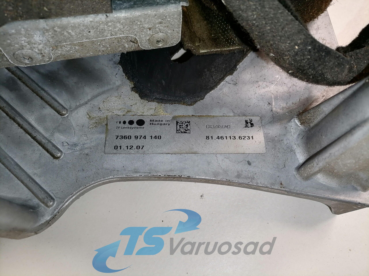 MAN Roolisammas 81461136235 - Steering column for Truck: picture 4 MAN Roolisammas 81461136235 - Steering column for Truck: picture 4