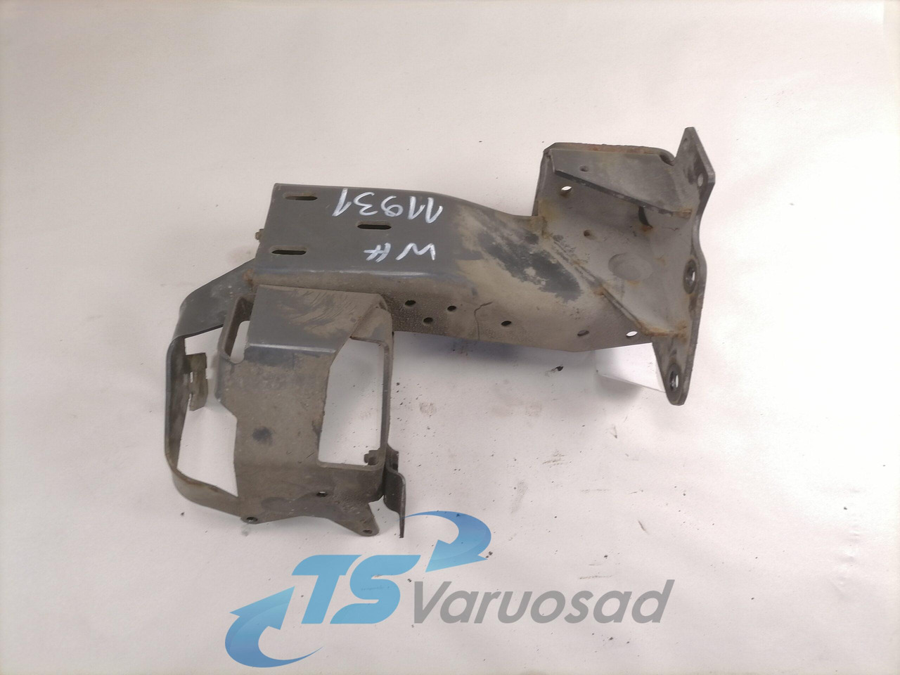 Mercedes-Benz Astmelaua kandur A9305201433 - Footstep for Truck: picture 1 Mercedes-Benz Astmelaua kandur A9305201433 - Footstep for Truck: picture 1