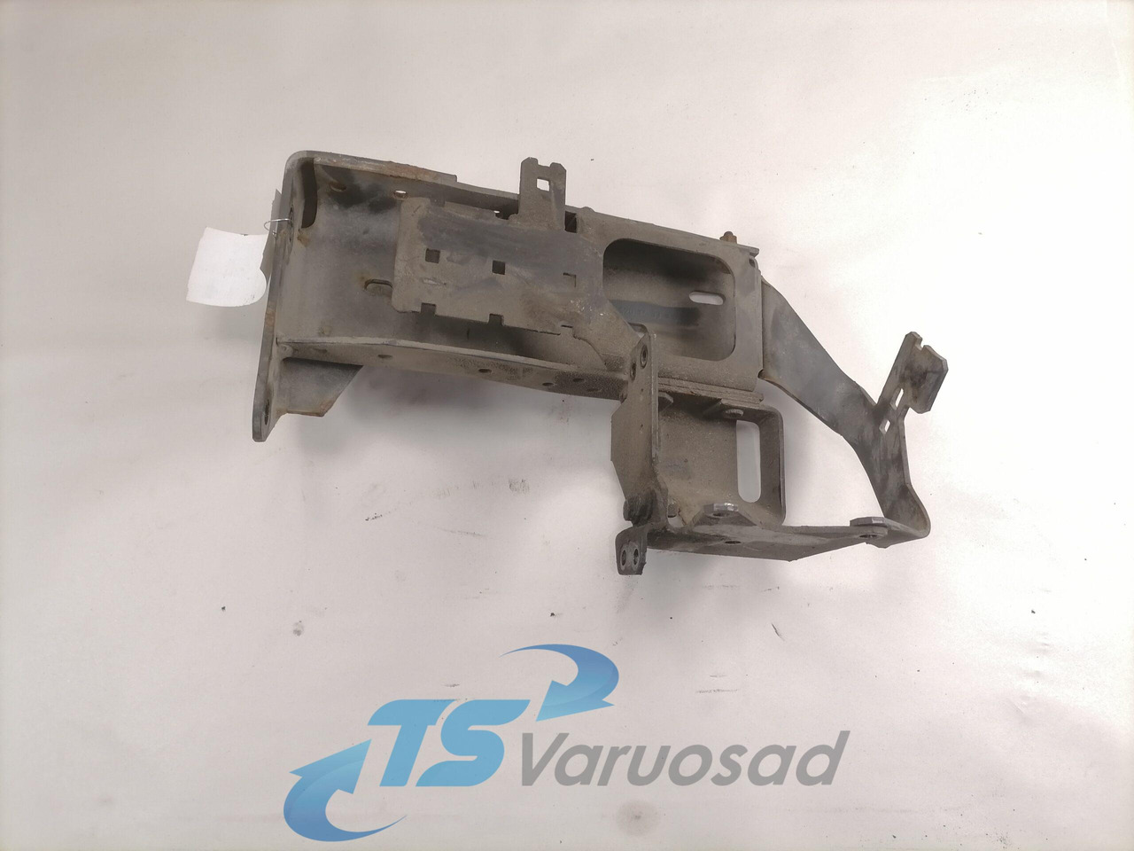Mercedes-Benz Astmelaua kandur A9305201433 - Footstep for Truck: picture 3 Mercedes-Benz Astmelaua kandur A9305201433 - Footstep for Truck: picture 3